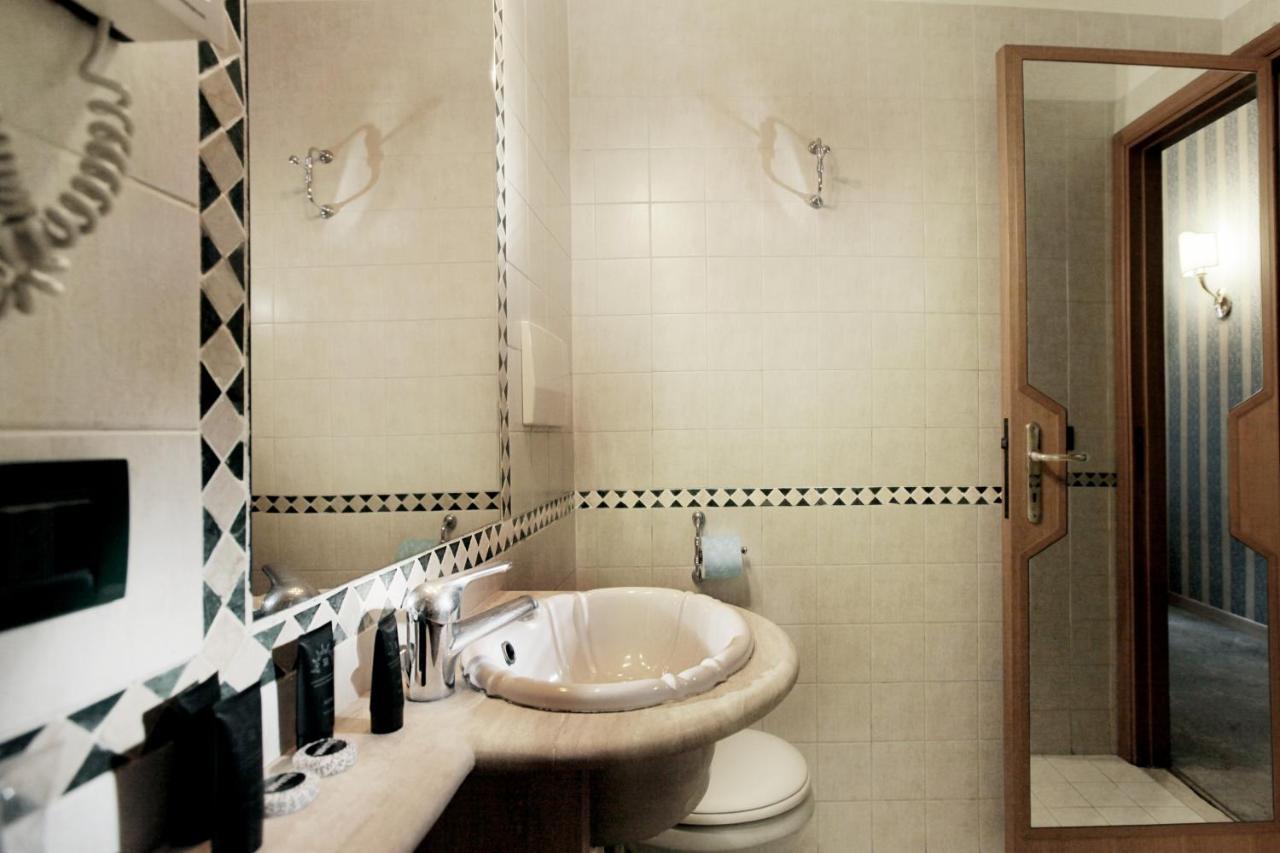 Hotel Hs 311 Rzym Zewnętrze zdjęcie